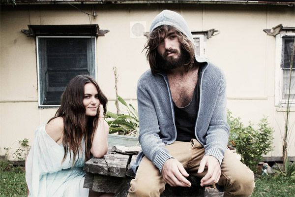 angus_and_julia_stone_600