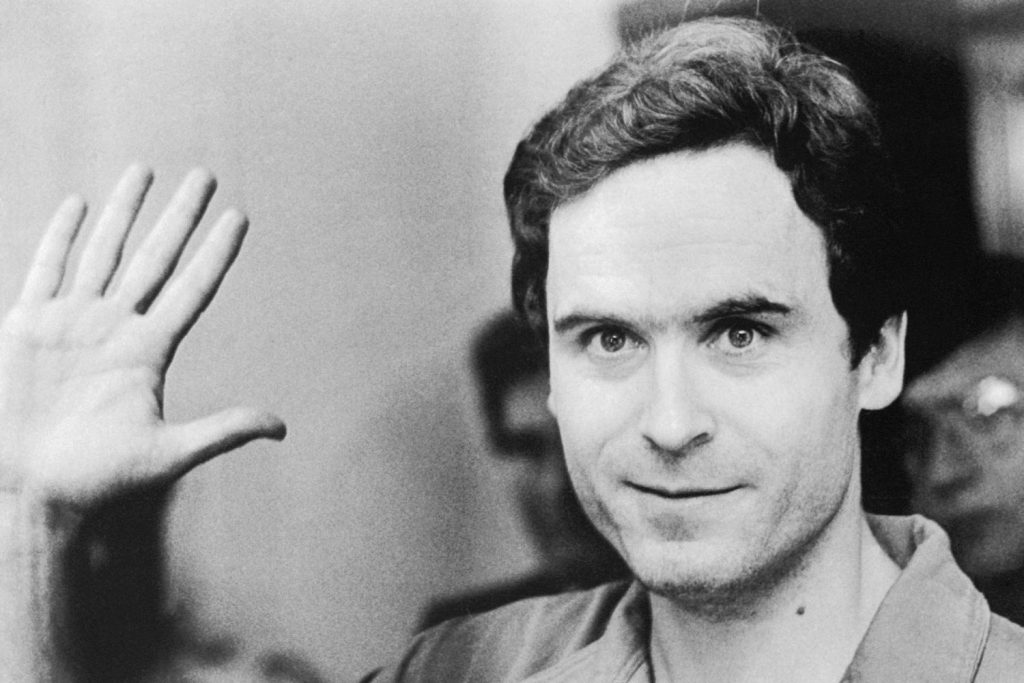 ted bundy saludo