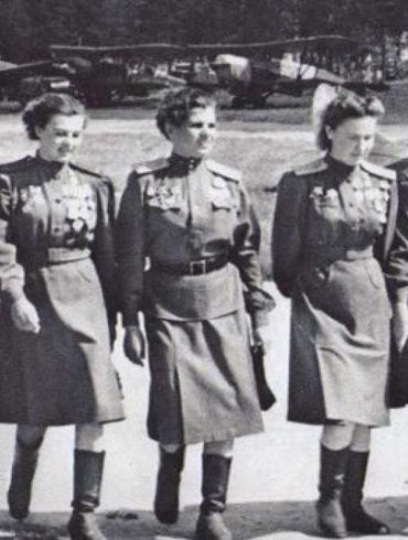 Integrantes de las brujas de la noche